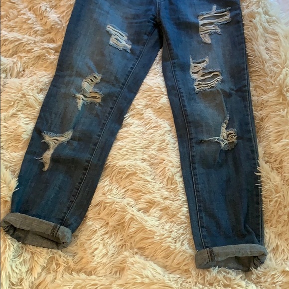 Ripped boyfriend jeans - Picture 2 of 5